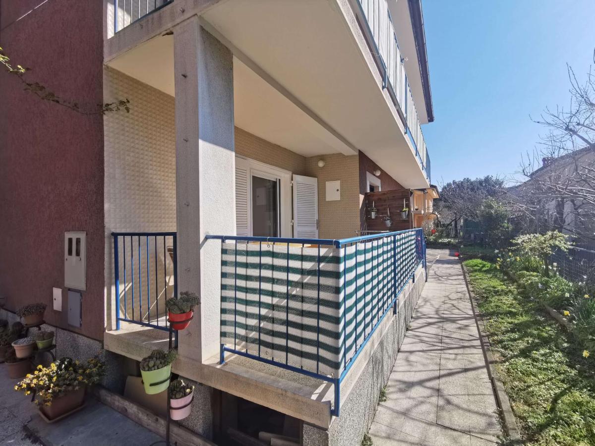 Appartamento Pri Noni "Istracycle" Lucija Esterno foto
